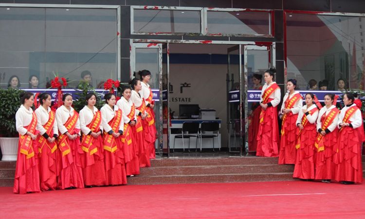 慶典禮儀小姐在活動(dòng)中的禮儀常識(shí)有哪些？